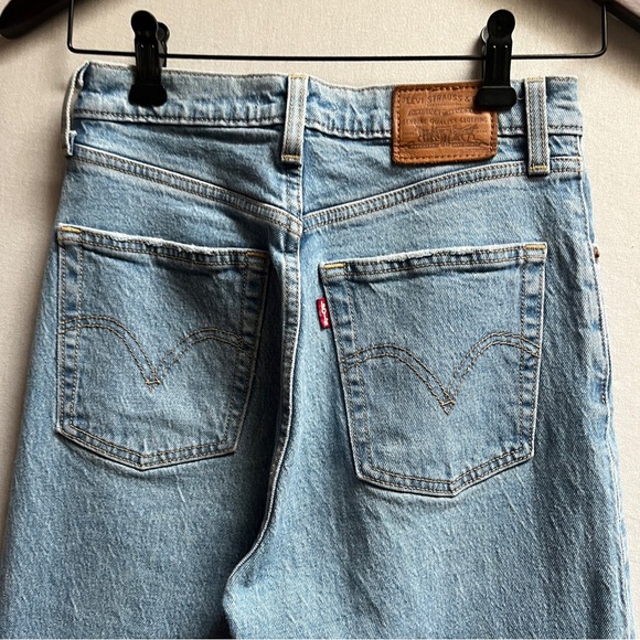 Levi’s Ribcage button fly straight distressed denim jeans Sz 26 - Picture 4 of 13